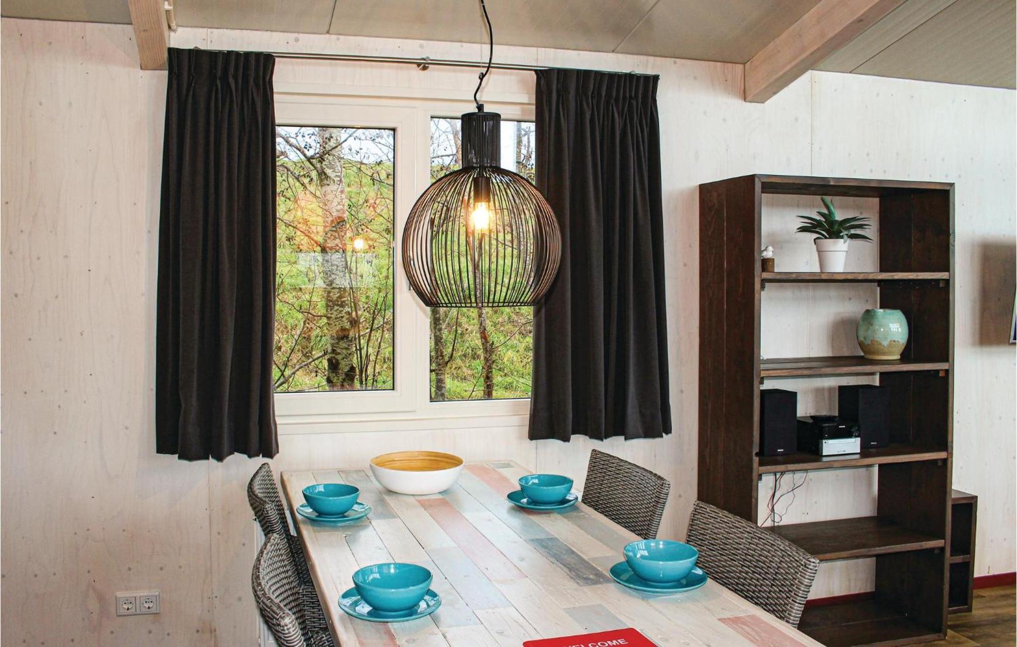 Beautiful Home In Sint-Annaland With Wifi エクステリア 写真